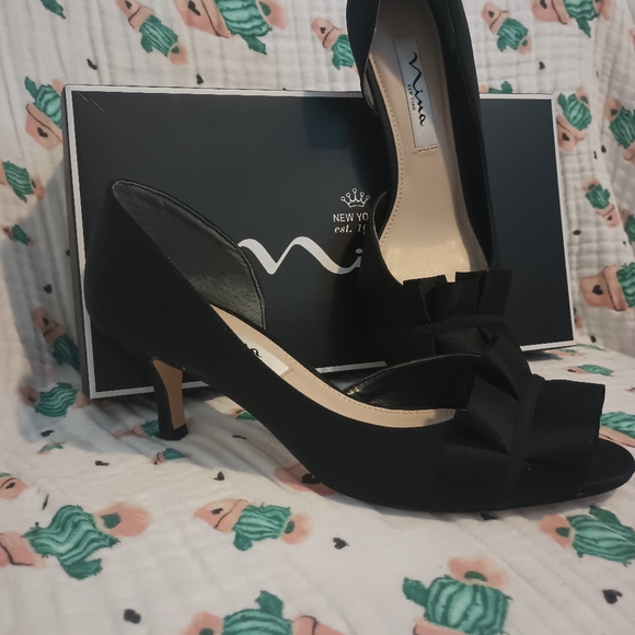 Nina size 7 M - Picture 2 of 3